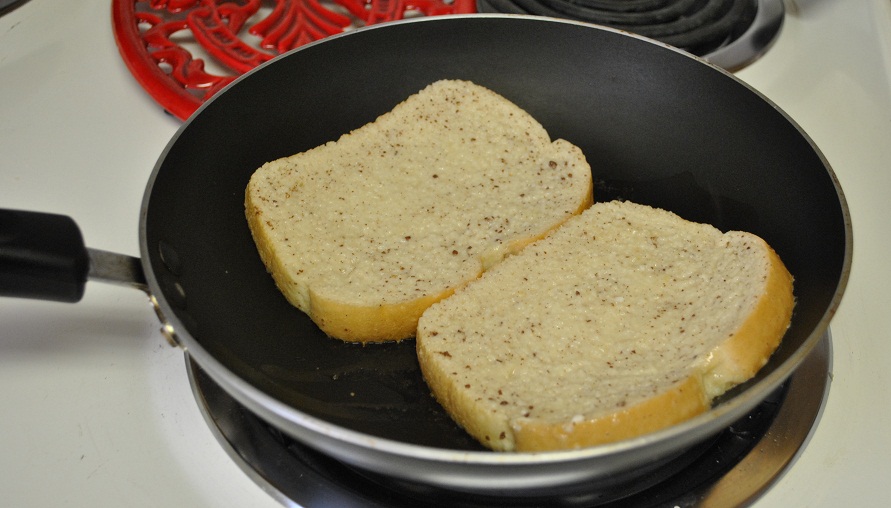 frenchToastCooking